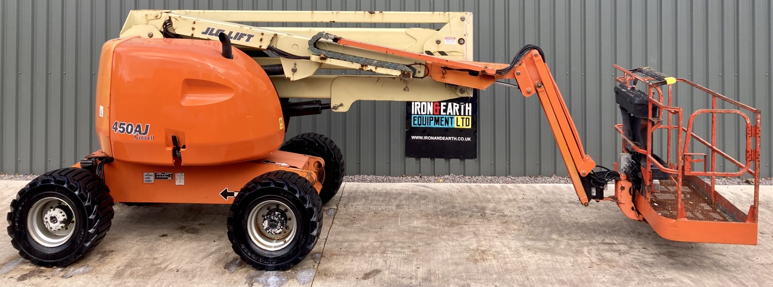Plataforma Articulada 15m JLG 450AJ